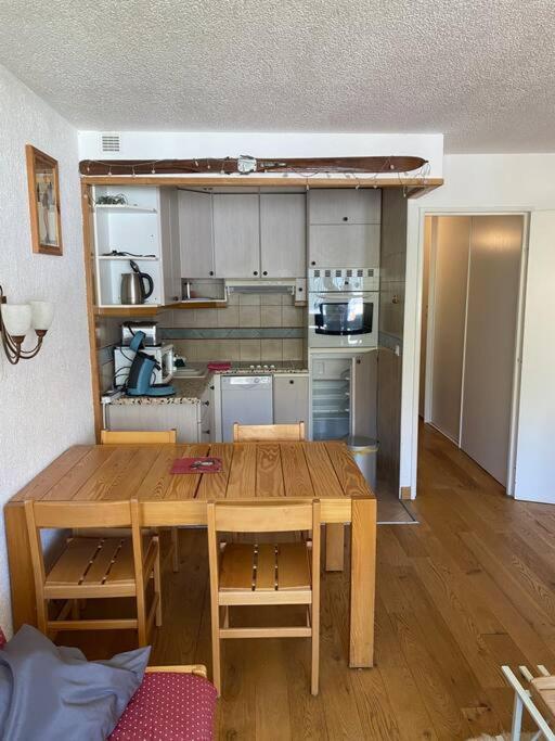 Cosy F2 Val Claret 6 Couchages Avec Jolie Vue Sud Ouest *